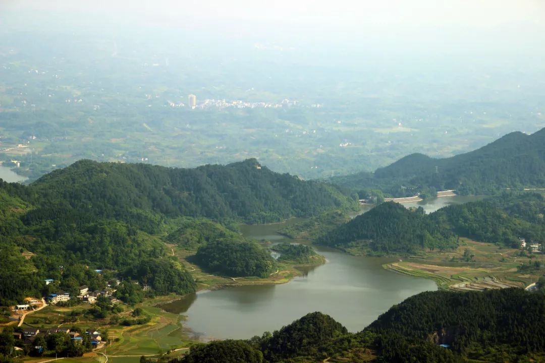 新时代新征程新邻水——书写美丽繁荣和谐邻水新篇章系列报道四川邻水：对标昆山融入重庆加快建设川渝合作先行示范区