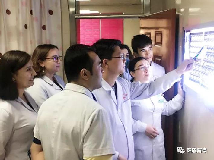 不忘初心真抓实干感恩奋进,不忘初心精准扶贫