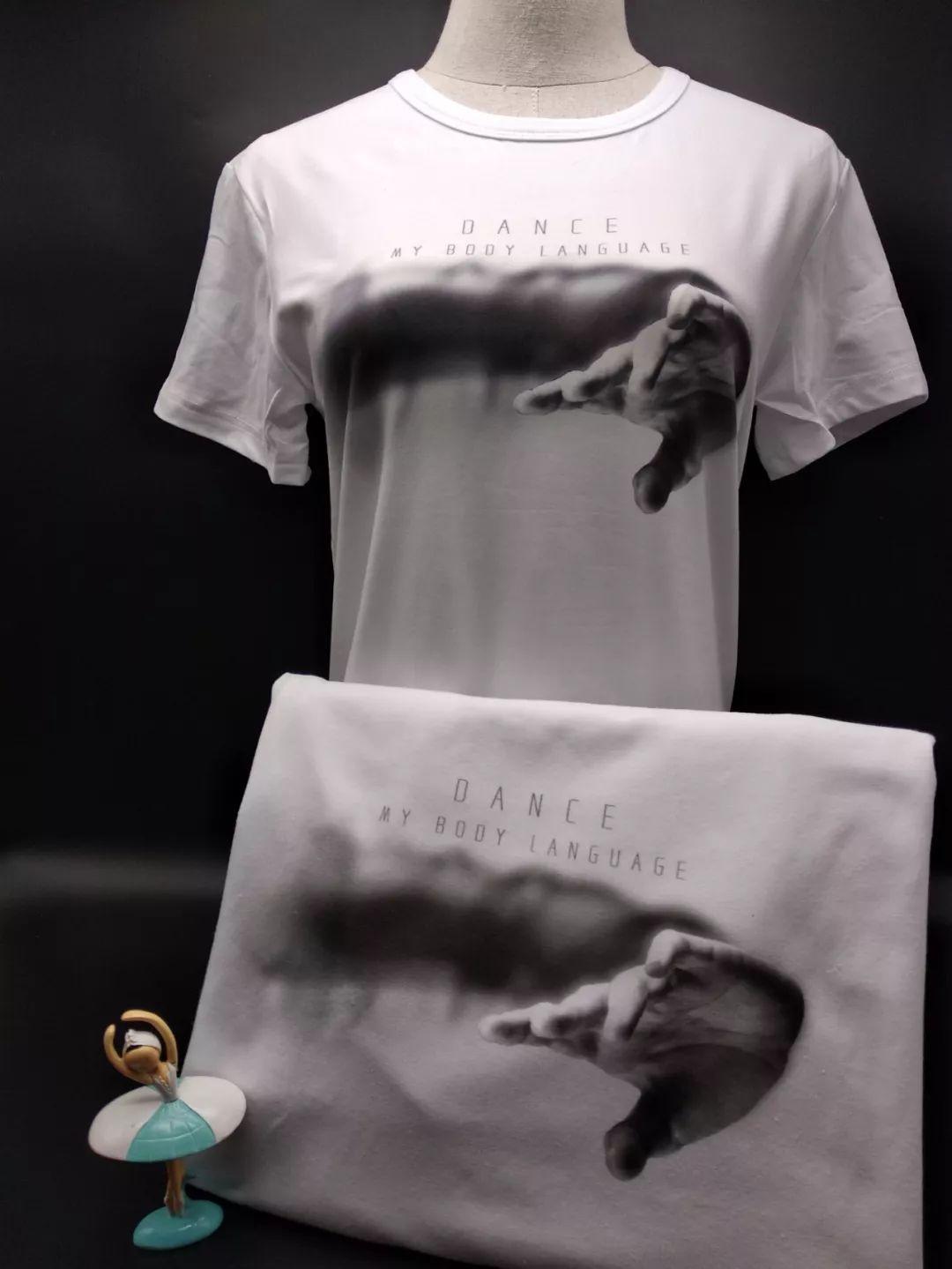 翩跹舞中画，您的手机屏保到了，请签收~