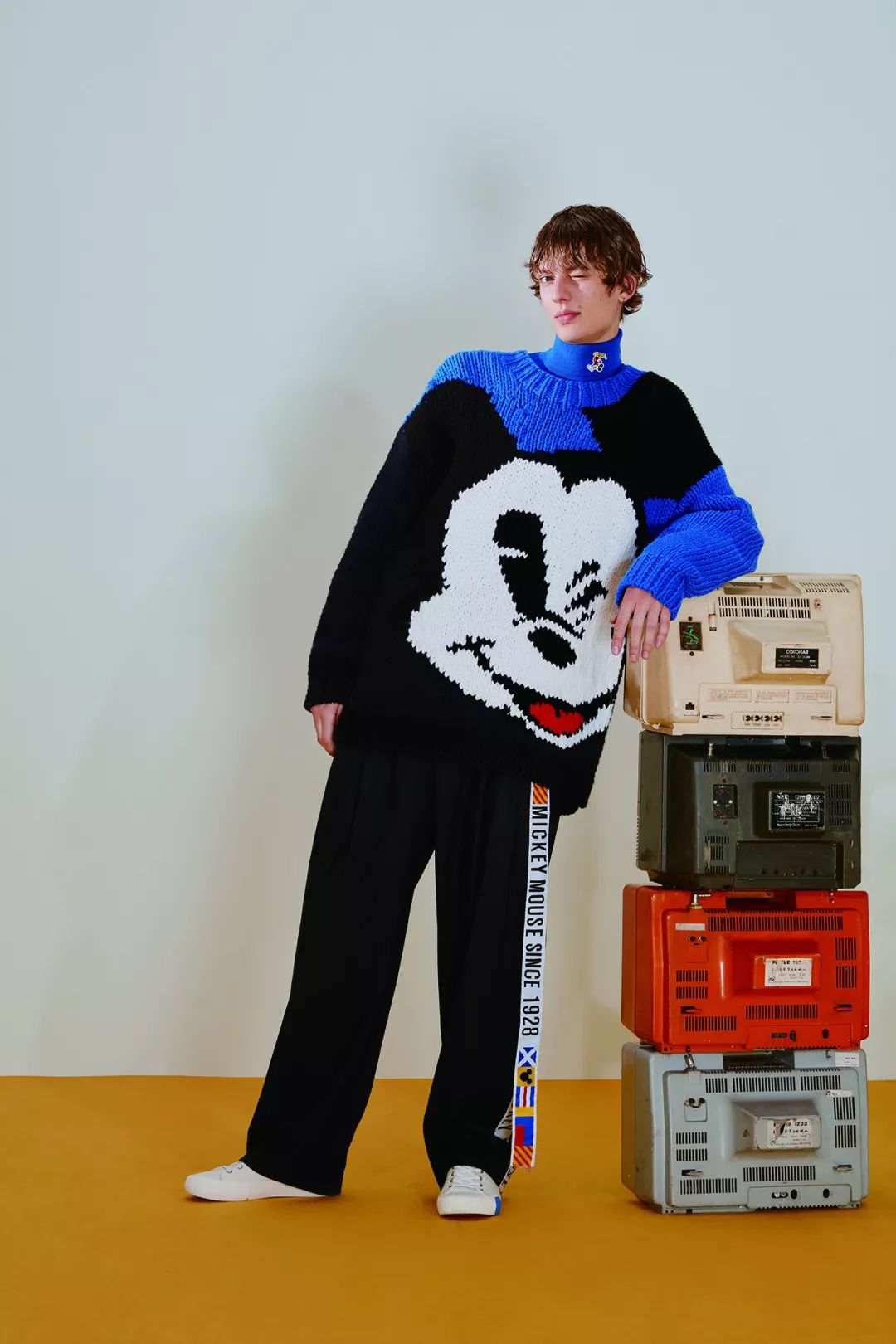 旺旺红毛衣,旺旺联名款毛衣