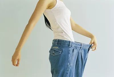 靠墙站的十分钟身体有哪些变化,每天靠墙站5分钟的变化