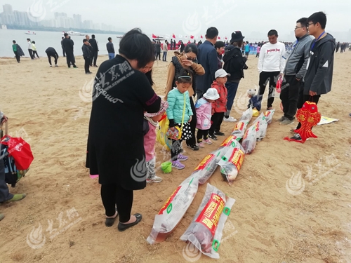 第十三届沂河放鱼公益活动,沂河放鱼展