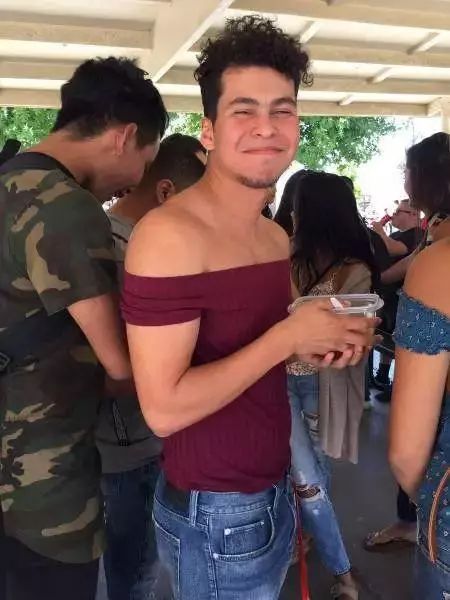 在学校被调侃怎么办,在学校被人嘲笑该怎么办呢犯法吗