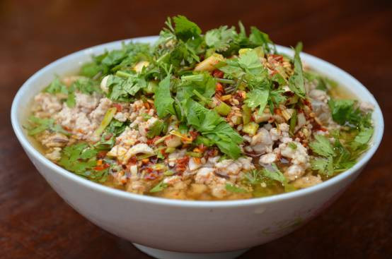 大理八大碗鱼做法,大理剑川八大碗店