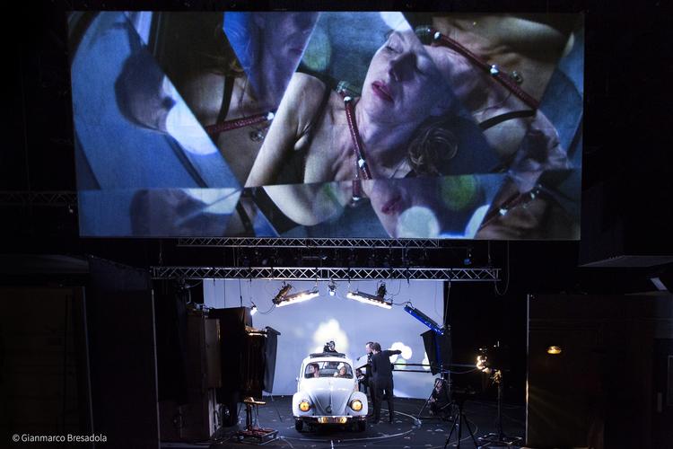 导演王翀：如果纯粹是为了消遣，戏剧之外有太多别的行业可以选择｜乌镇戏剧节