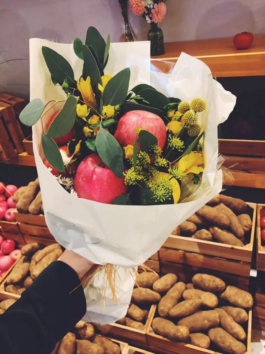 麦当劳绿了,麦当劳变绿了怎么回事