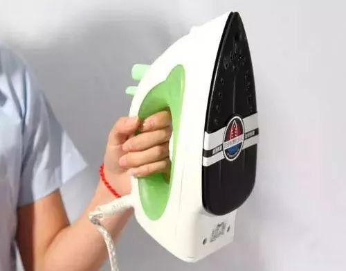 饮水机煮火锅视频,饮水机煮火锅能煮熟吗