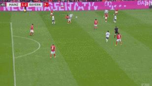 摒弃“双核”？科瓦奇的中场实验依然无果