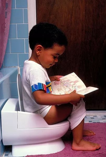 顽固严重便秘太痛苦怎么办,8岁小孩便秘通便痛苦大哭