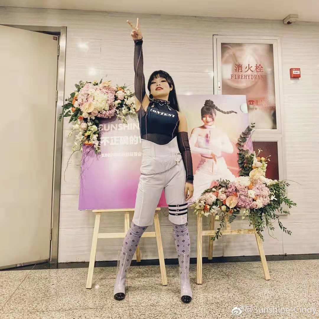 日本女生一般背什么包包,日本女人为什么要背那么多包包