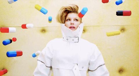 药品为什么会有颜色,五颜六色的药片有什么用