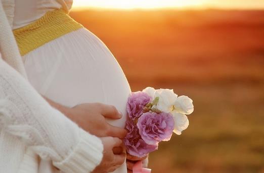 运动不能过量,怀孕做的运动