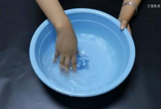 毛衣起球用什么办法可以去掉,毛衣起球不要扔教你一招去除毛球