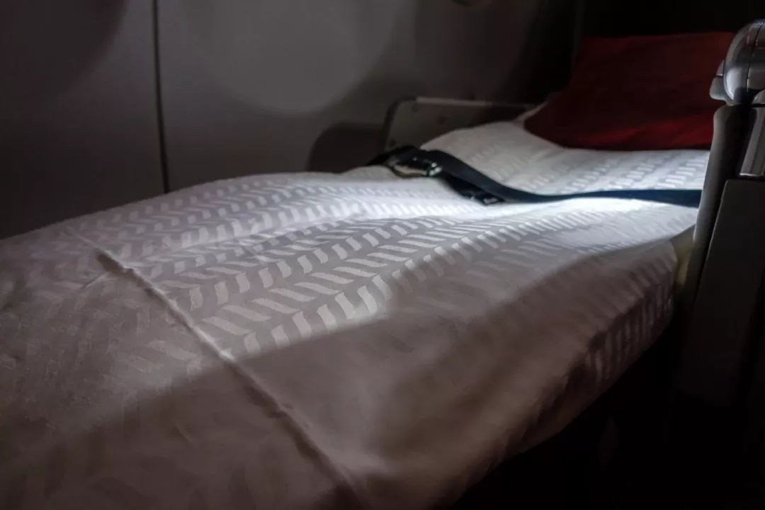 洲际航班能睡觉吗,洲际航班睡觉