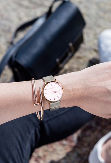 DW都烂大街了你还想买？我们不一样，拒绝撞表！