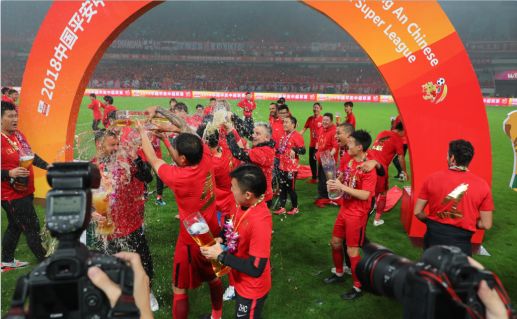 中国上海上港庆功晚会,上港夺冠庆功宴武磊人气爆棚