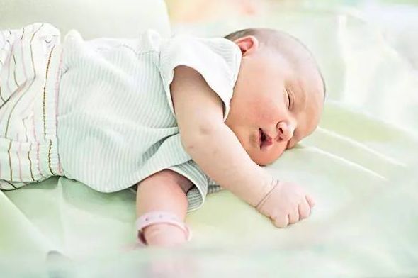 12岁孩子尿毒症父亲后悔痛哭,11岁男孩肾癌患癌晚期