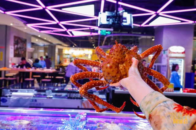 火爆全国的网红超市盒马鲜生来武汉啦！首店开业波龙88元一只，超多爆款买一送一！