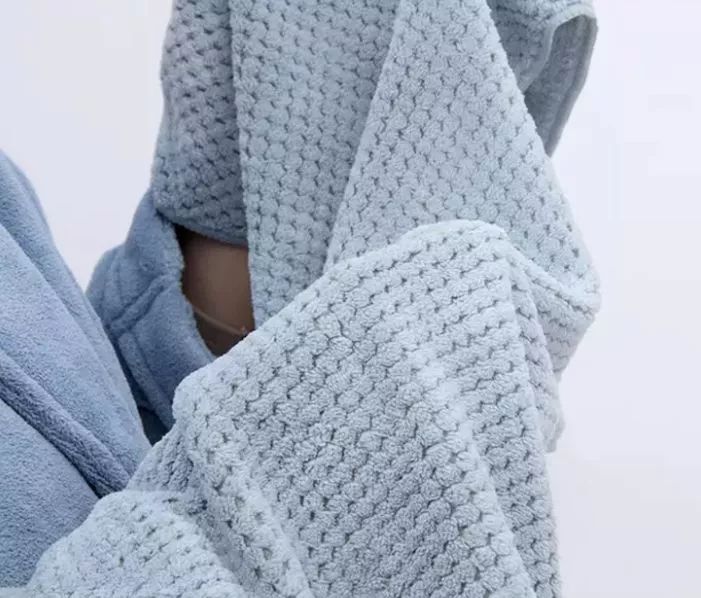 电吹风导致头发干枯、分叉？有了这个微米级日本干发帽，不伤发不掉毛，3分钟头发就干了