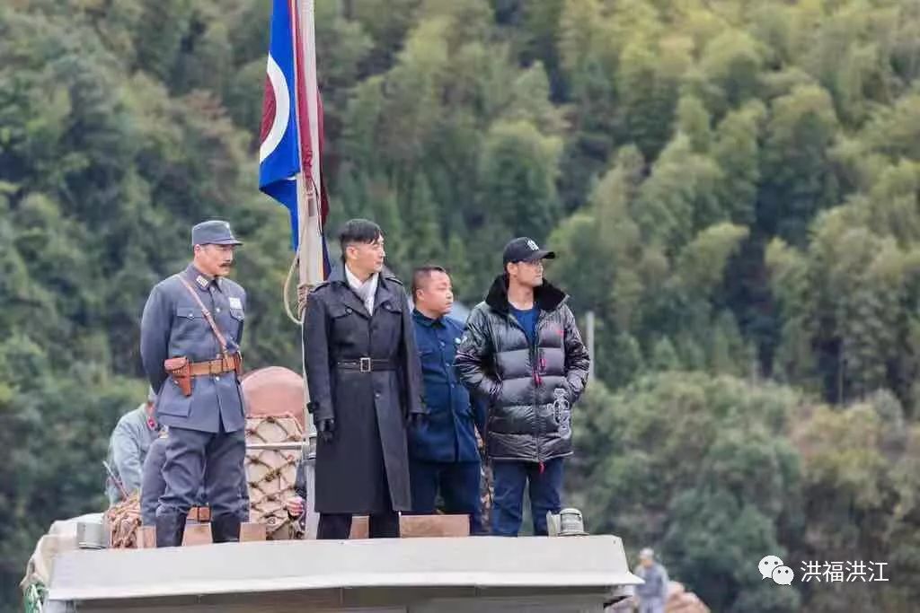 “小胡子”丁海峰很神气，邀约粉丝来洪江游玩