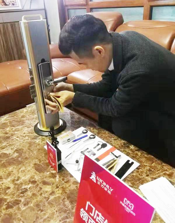 50%的普通门锁根本不防盗，你家的中招没？