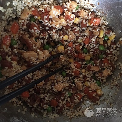 糯米蛋的做法,糯米蛋的做法网红