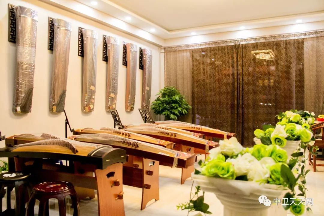 「众创」喜欢泉水和金玉的声音，为了中卫更多的筝友，我也是拼了······