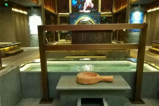 降温了这份泡温泉攻略请收好,降温泡温泉好吗