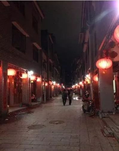 怎么去国外打工不花钱,怎么出去旅游不花钱