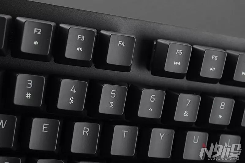 雷蛇黑寡妇蜘蛛x竞技版键盘鼠标,雷蛇黑寡妇v3键盘怎么下载驱动