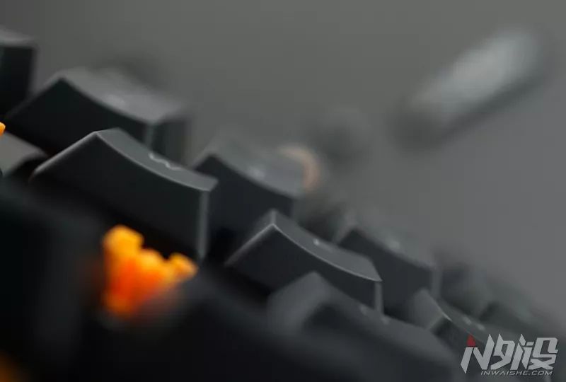 雷蛇黑寡妇蜘蛛x竞技版键盘鼠标,雷蛇黑寡妇v3键盘怎么下载驱动