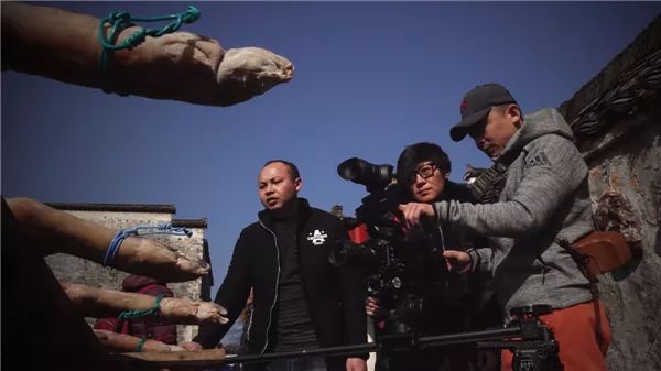 陈晓卿陈导：人间风味没我不爱吃的双手曾沾满天津皮皮虾的鲜血