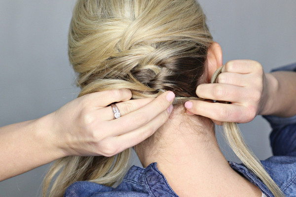 出门几分钟头发塌掉,出门头发就扁塌