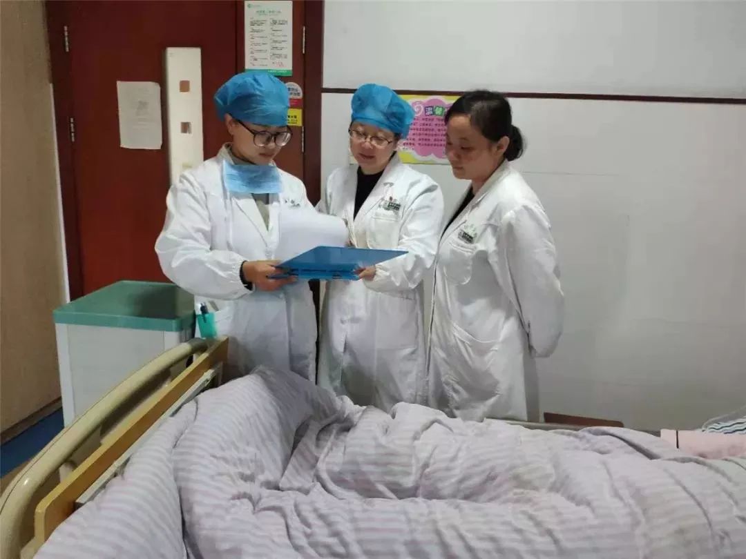 平湖准妈妈住院待产，胎儿胎心突然消失！千钧一发之际……