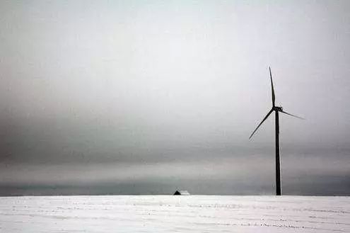 生而为人我很抱歉的日语,太宰治为什么说生而为人我很抱歉