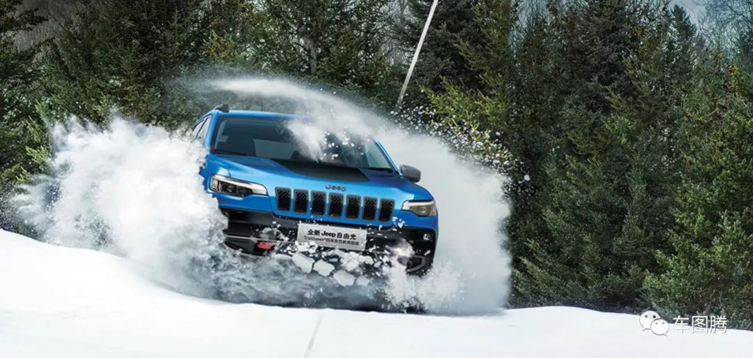 jeep自由光新车落地价,jeep自由光20172.4l领先智能版配置