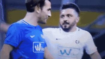 中国大爷深藏不露的视频,大爷无处安放的退休金