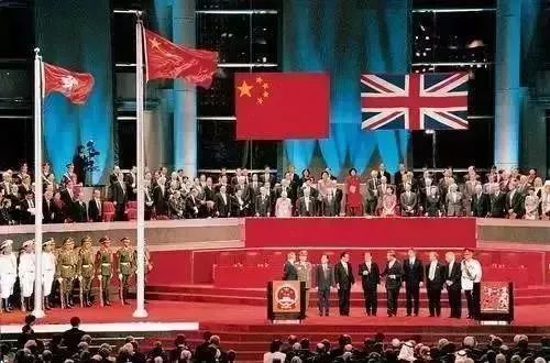 你出生的那年都发生了什么大事,你出生哪年发生了什么事