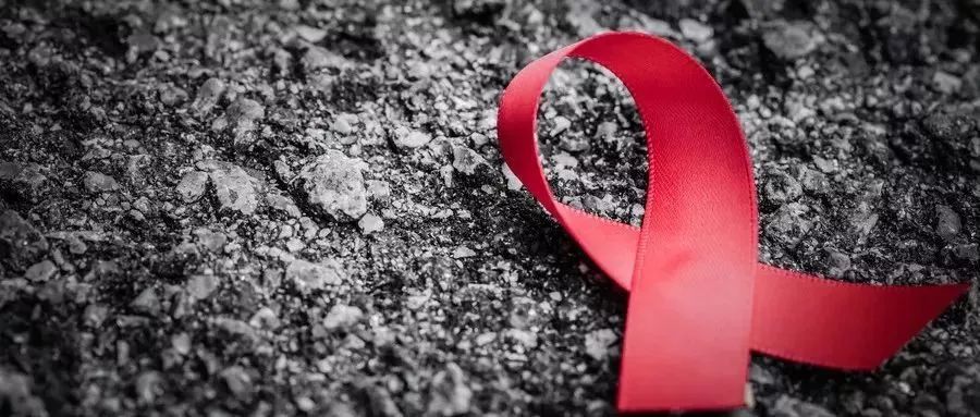 千万不要拿生命去开玩笑,千万不要拿感情跟生命开玩笑