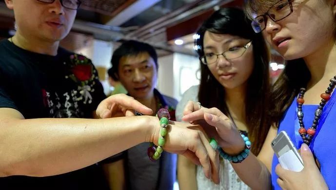 文玩诈骗案真实案例,最近文玩诈骗案例