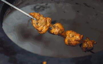 ￥238/位——“爱尔兰生蚝+15种海鲜”畅吃，还送波龙！乐队表演周末哈根达斯！这家希尔顿旗下酒店颠覆吃货想象！