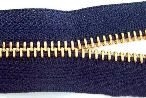 拉链坏各种修复方法,如何修补已坏的拉链扣