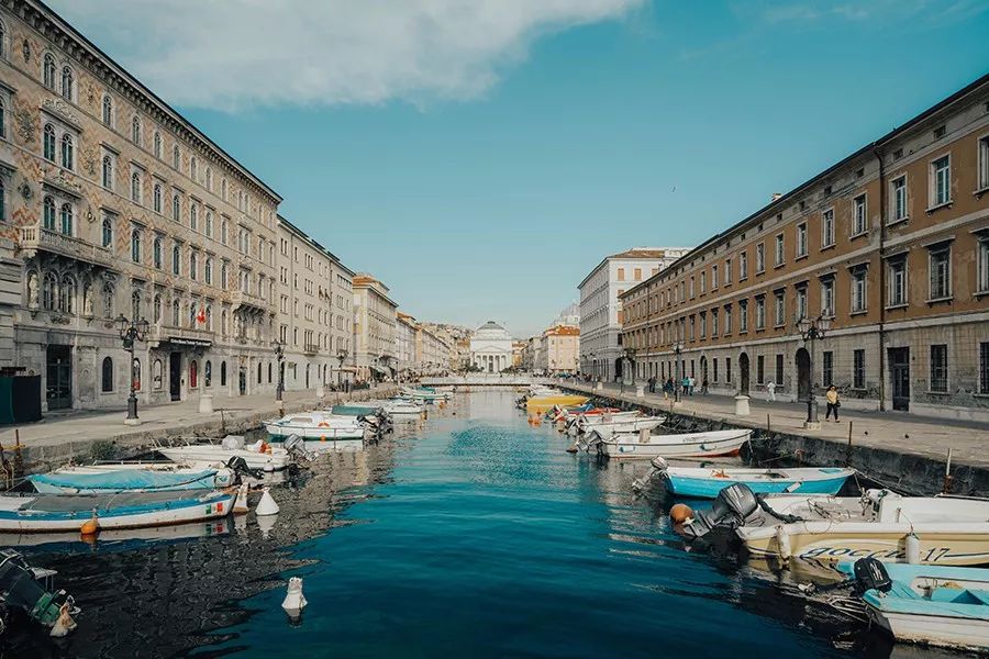 文艺歌诗达意“邮”未尽好时光