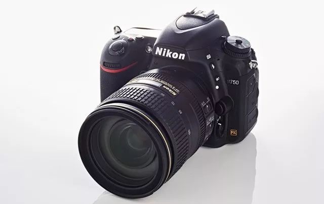什么尼康相机性价比高,尼康哪款相机最值得入手