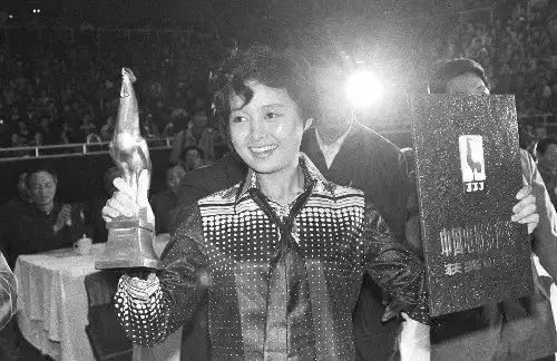 暴露年龄的时候到了！你出生那一年，上海都发生了什么大事？