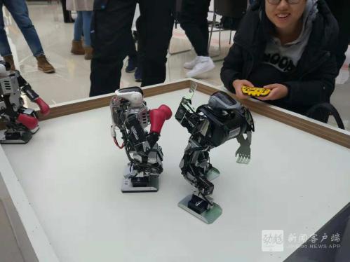 机器人大赛小视频,机器人大赛真好玩