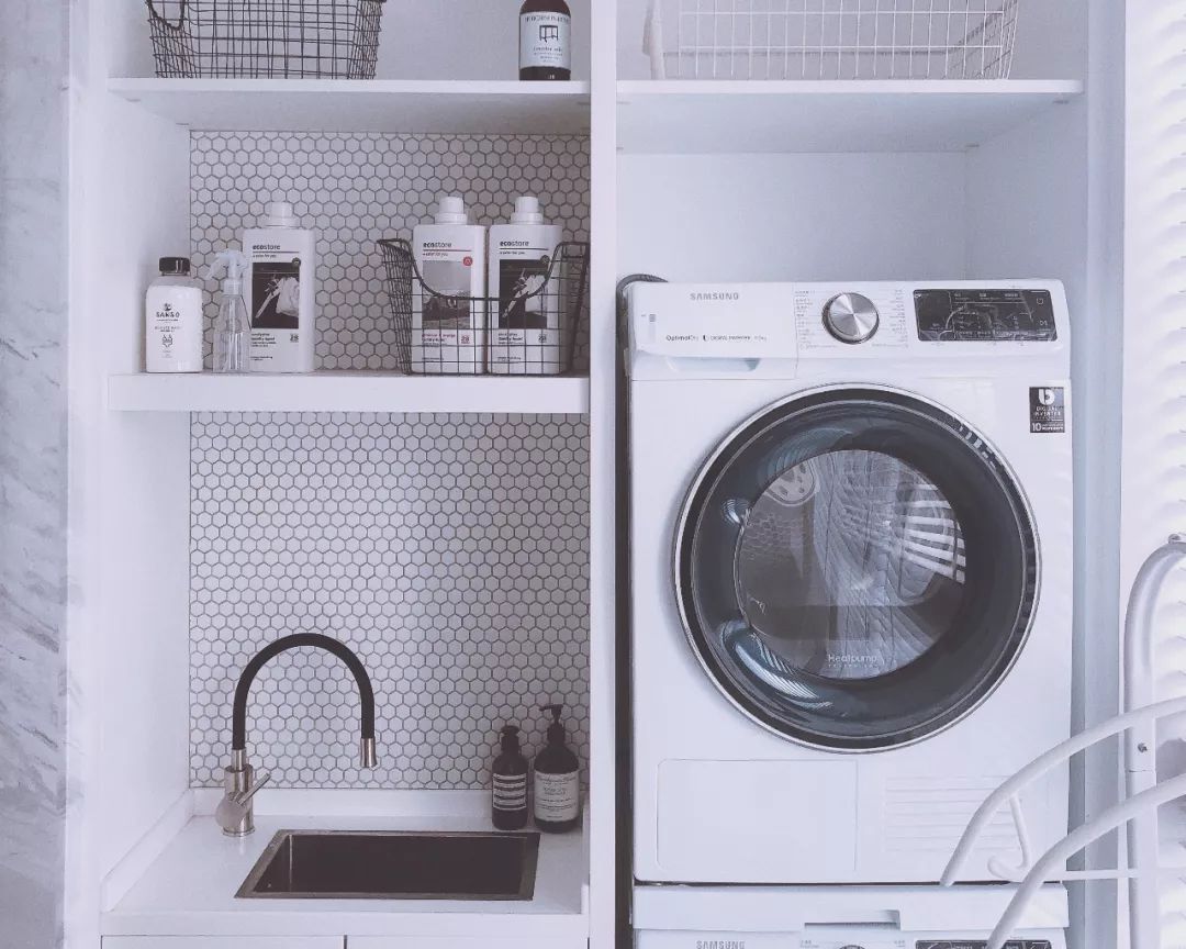 家里乱全怪娃？娃说：你看看别人家的爸妈！生10个孩子也不怕