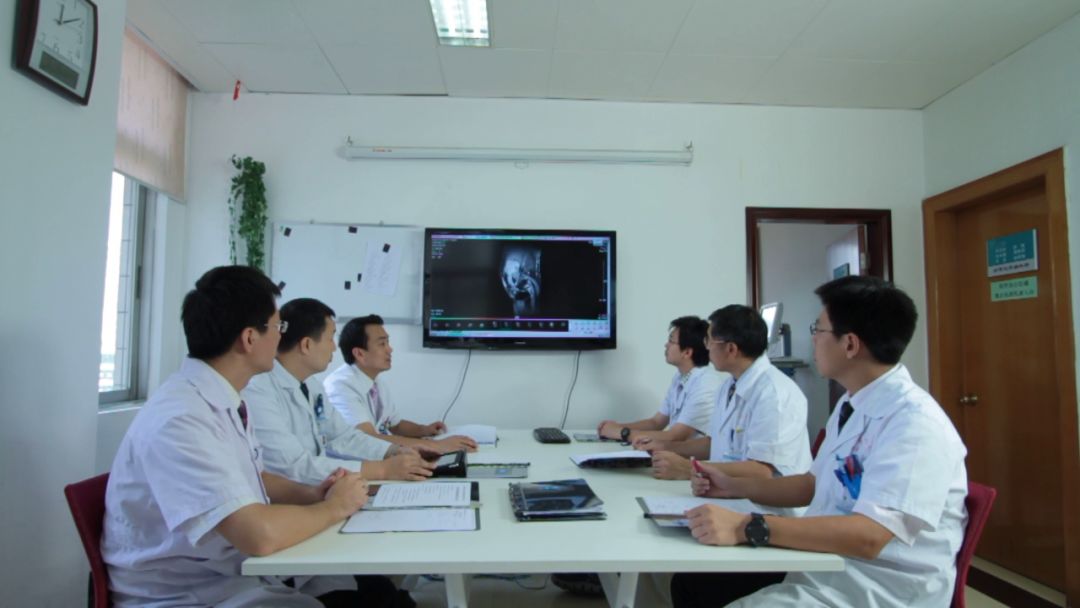 感冒关节酸痛吃什么药,浑身关节酸痛吃什么药