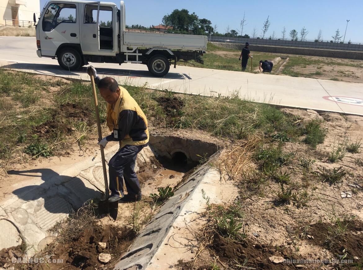 庆阳机场场务员*克王**锋：陇东空港里的火眼金睛