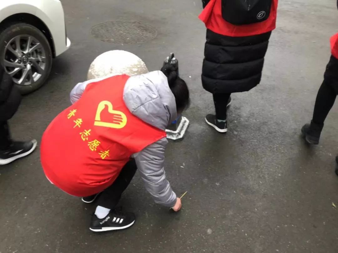 创建全国文明城市公益骑行活动,创建省级文明城市的志愿清扫活动